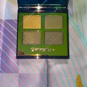 Charlotte Tilbury Luxury Eyeshadow palette Green Lights